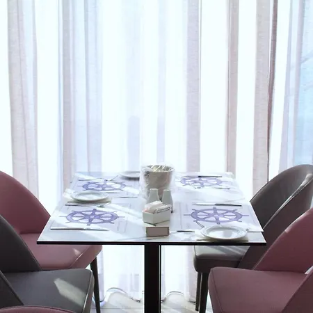 Hotel Kapetanios Bay