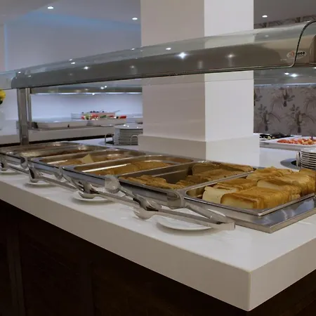 Kapetanios Bay Hotel