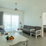 Kapetanios Bay 3* بروتاراس
