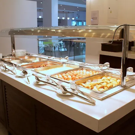 Kapetanios Bay 3* بروتاراس