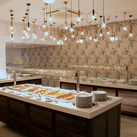 Kapetanios Bay Hotel