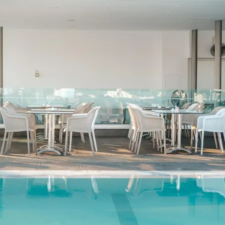 Kapetanios Bay بروتاراس