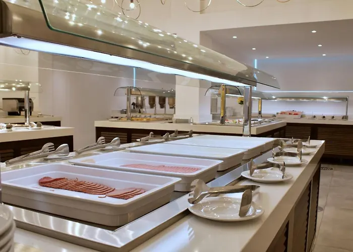 Kapetanios Bay Otel 3*