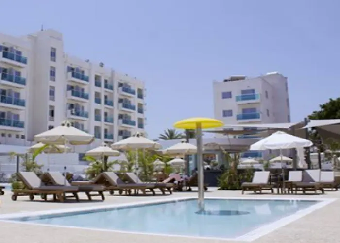 Hotel Kapetanios Bay