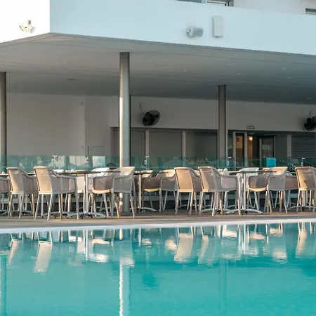 Kapetanios Bay Hotel Protaras