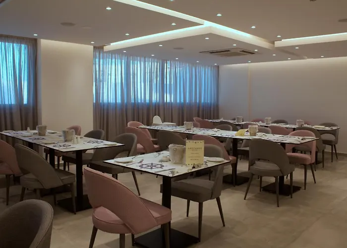 Kapetanios Bay Протарас